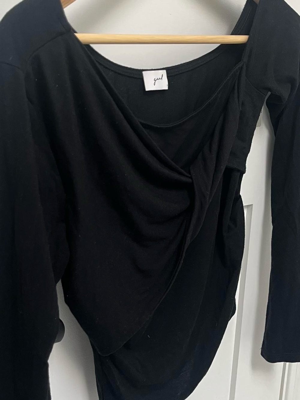 Geel Black Asymmetrical Long sleeve Top
